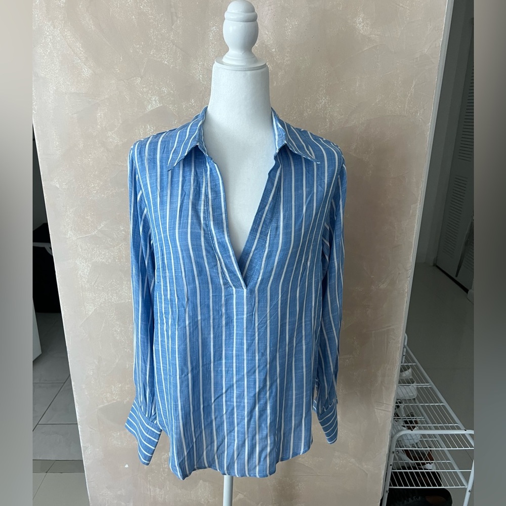 NWT - Aqua - M - striped linen shirt